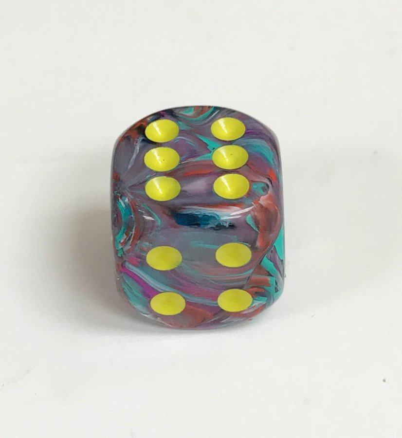 Signature 16mm Festive Mosaic/yellow Dice